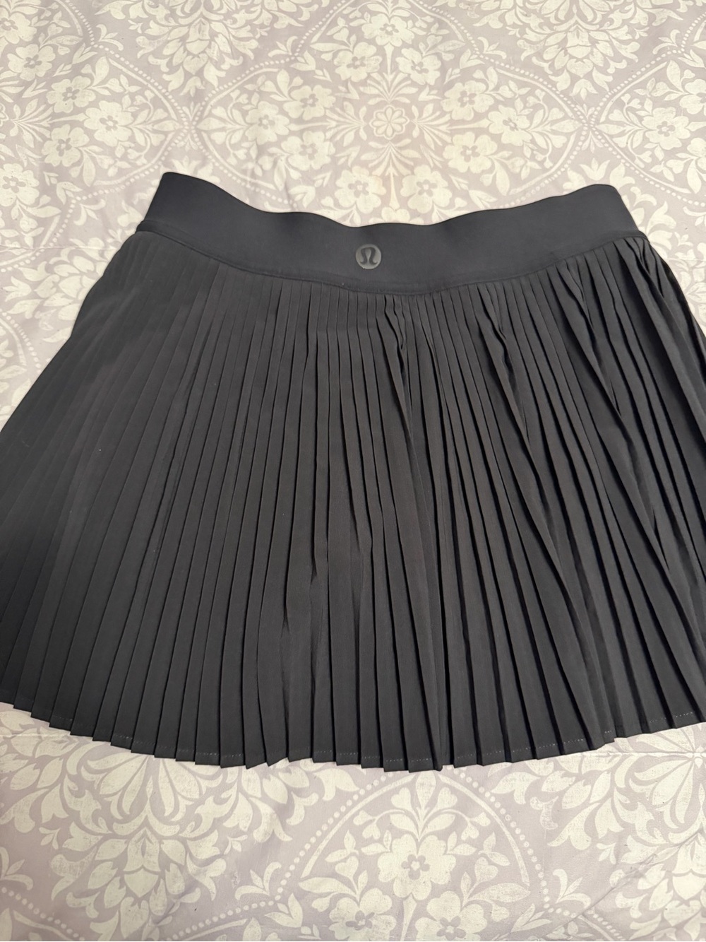 Lululemon Varsity High-Rise Pleated Tennis Skirt - Picture 3 of 7